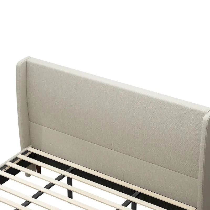 Letto a piattaforma con gambe in legno massiccio e sistema di supporto con 12 doghe