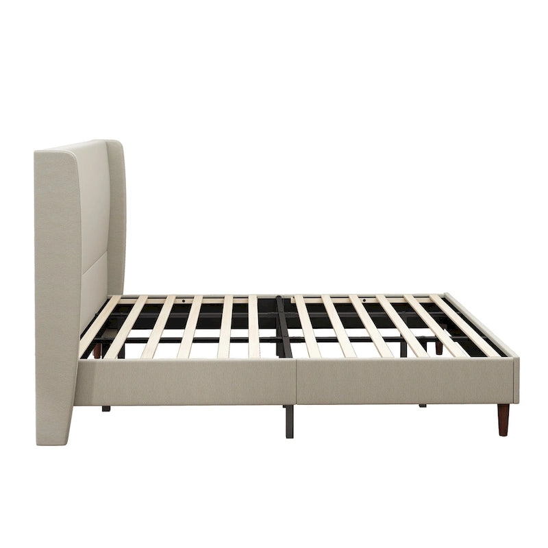 Letto a piattaforma con gambe in legno massiccio e sistema di supporto con 12 doghe