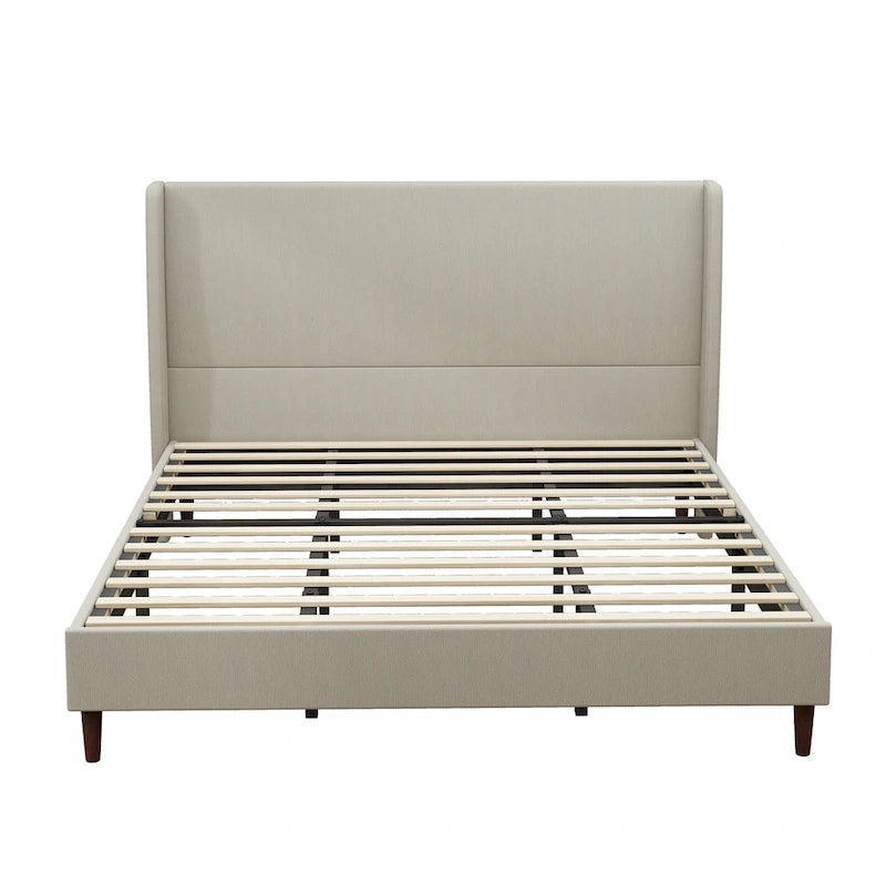 Letto a piattaforma con gambe in legno massiccio e sistema di supporto con 12 doghe