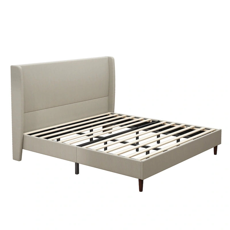Letto a piattaforma con gambe in legno massiccio e sistema di supporto con 12 doghe